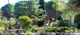 Agréable chambre indépendante avec piscine & parc