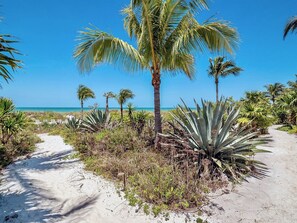 Exterior - Bali Hi Estate (Captiva)