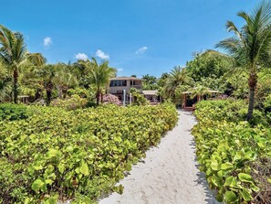 Exterior - Bali Hi Estate (Captiva)