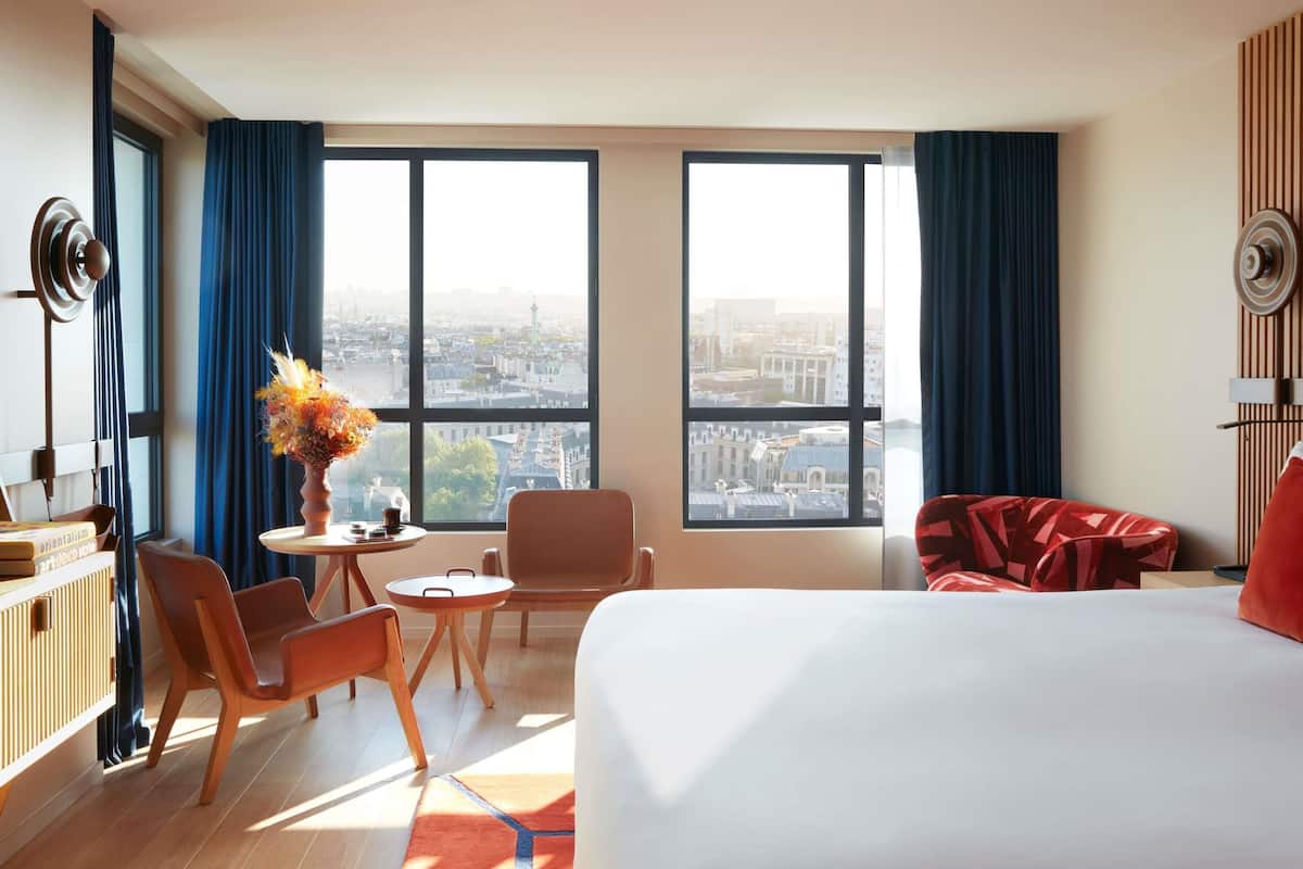 Estudio junior, 1 cama King size, en esquina (Eiffel tower & Seine river view) | Ropa de cama de alta calidad, edredón y camas con pillow-top