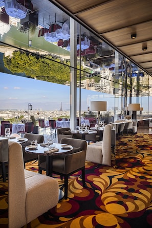 Daily cooked-to-order breakfast for a fee - SO/ Paris Hotel (Paris)