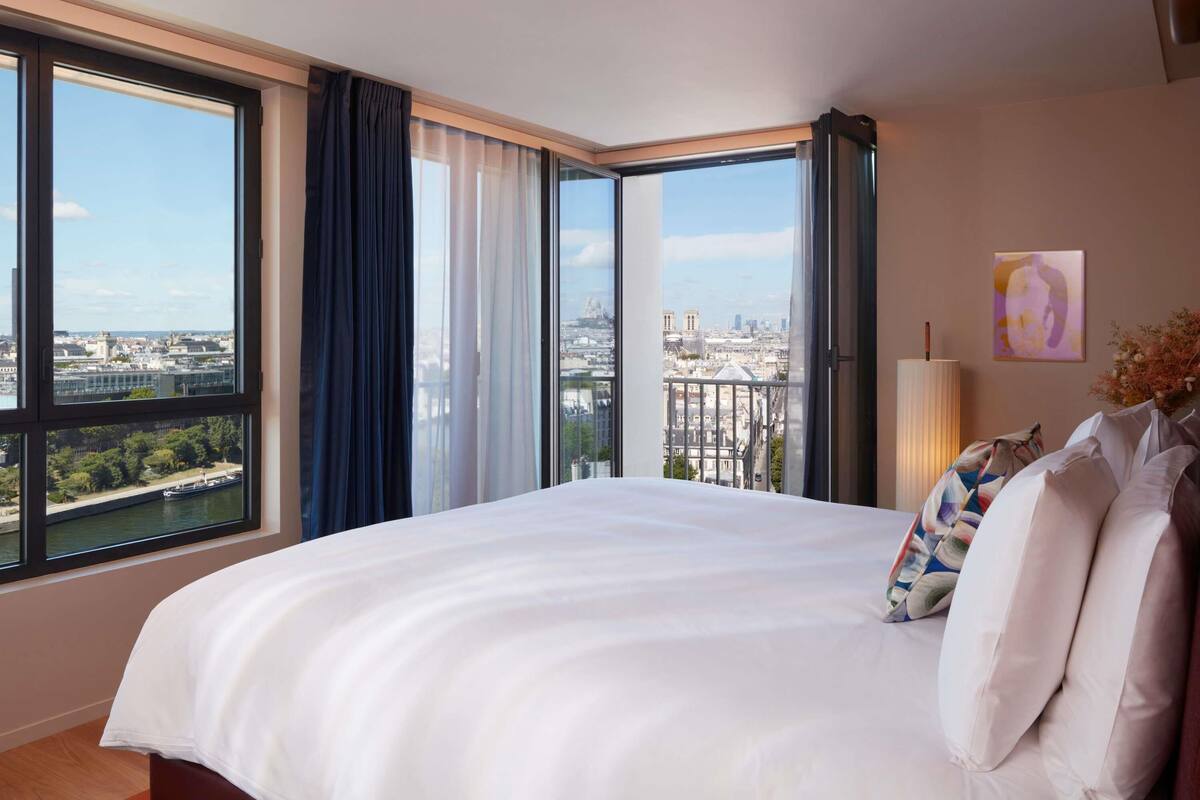 SO PARIS SUITE, 1 King bed, Corner Presidential suite, Balcony, Living area, Panoramic views | Premium bedding, down comforters, pillowtop beds