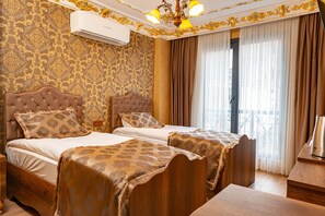 Deluxe Twin Room, City View | Free WiFi, bed sheets - The Ottoman Pansiyon (Istanbul)
