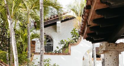 Private Beach- Amazing Surf- Pool -Staff - Gated Home- Suburban & Chef Available