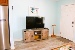 Interior - One bedroom condo with open canal view (Rockport)