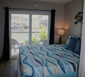 1 habitación, tabla de planchar con plancha y acceso a internet 