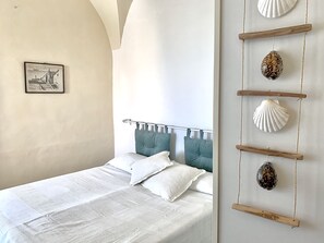 1 室のベッドルーム、WiFi (無料)