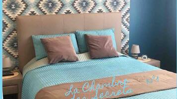 1 slaapkamer, een kluis op de kamer, een bureau, gratis wifi