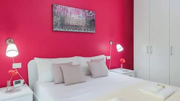2 chambres, fer et planche à repasser, Wi-Fi gratuit, draps fournis