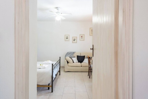 2 chambres, fer et planche à repasser, Wi-Fi gratuit, draps fournis