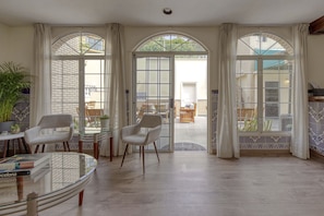 Reception - Casa Asturias (Ensenada)