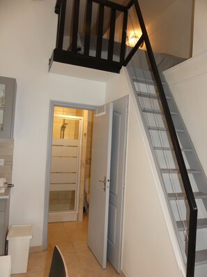 Luokittelematon kuva, 3 kautta 10, painike