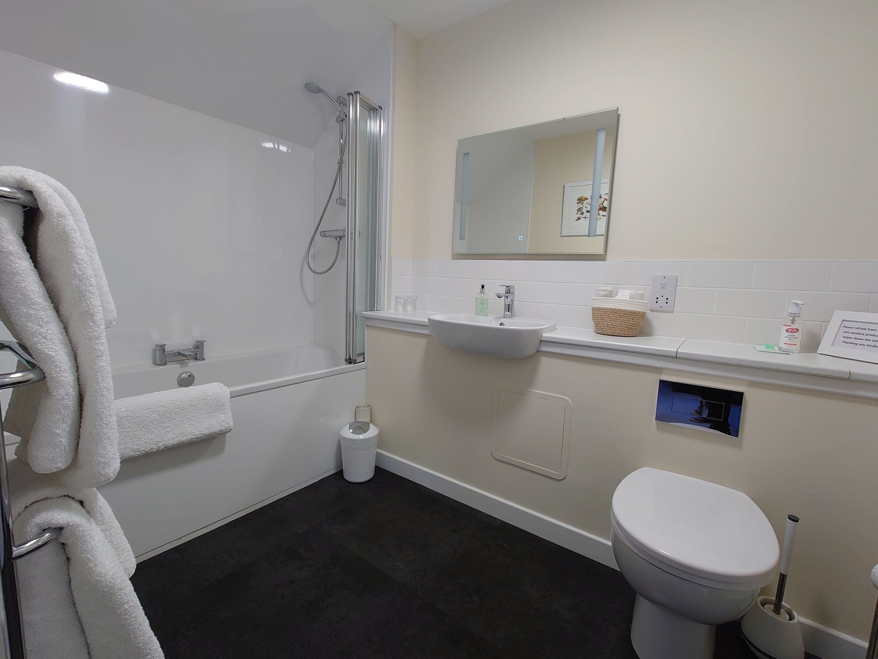 superior double or twin room, ensuite | bathroom
