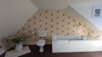 Suíte clássica, suíte | Banheiro