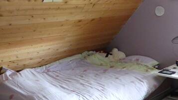 4 Schlafzimmer, Schreibtisch, BĂŒgeleisen/BĂŒgelbrett, WLAN