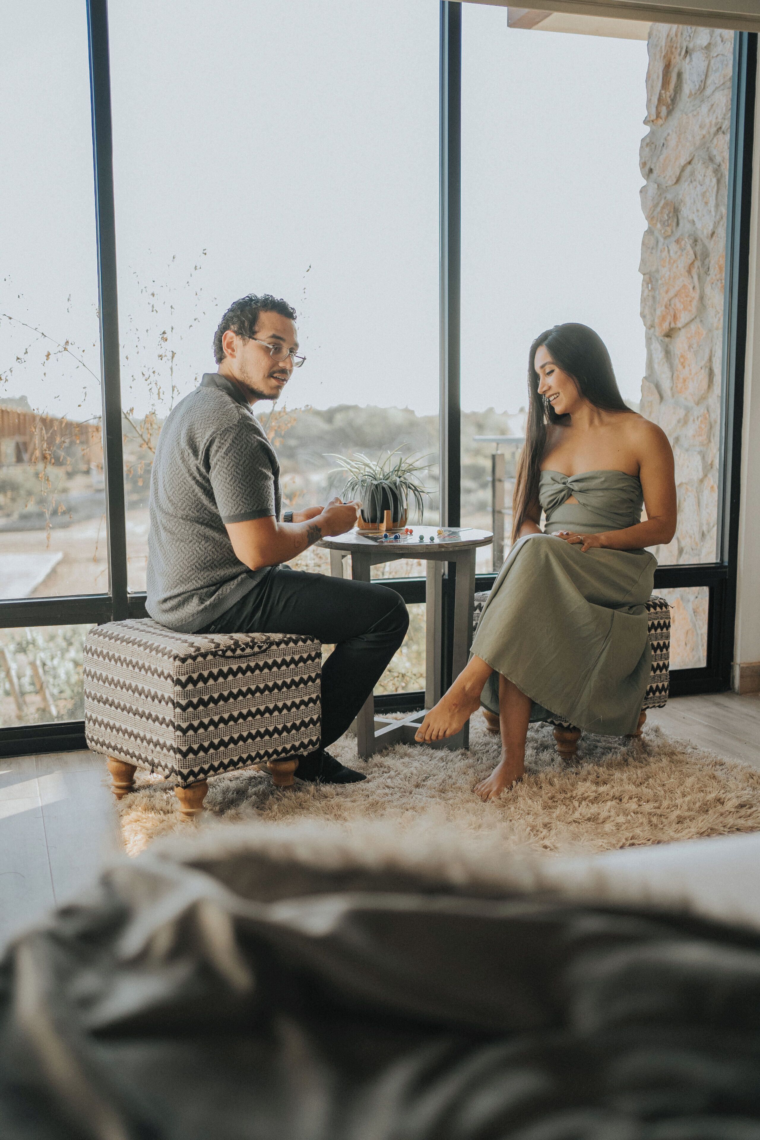 Minibar, tabla de planchar con plancha, wifi gratis y ropa de cama 