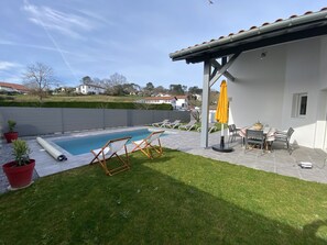 Piscine extérieure, piscine chauffée