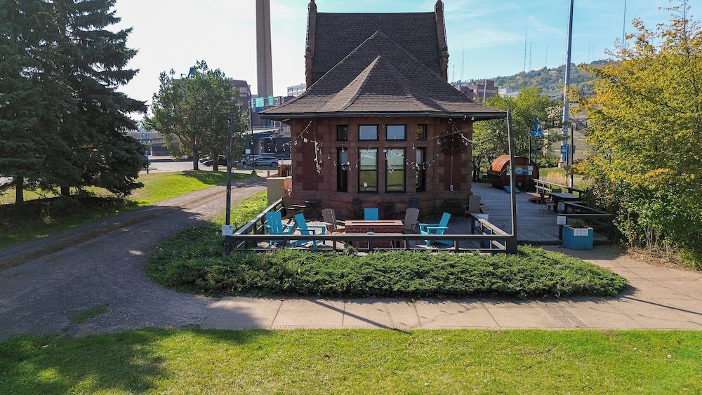 Endion Station Inn by null