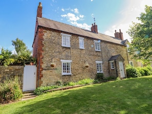 Exterior - Old Rectory Cottage (Lincoln)