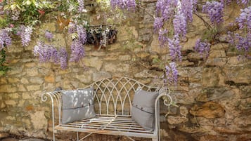 Cottage | Balcony