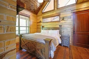 2 chambres, fer et planche à repasser, lit parapluie, Wi-Fi gratuit