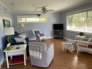 Una Smart TV, libros