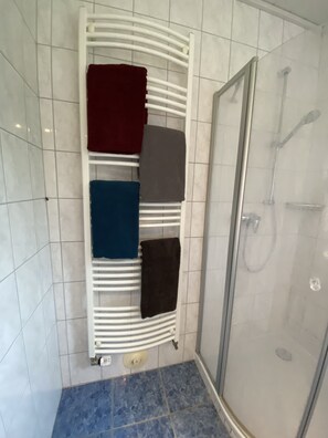 Dusche, Toilettenpapier