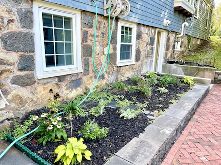 Property grounds. Garden Studio, access to I-93 to Airport, Tufts U, Hiking & Chevalier Theater.