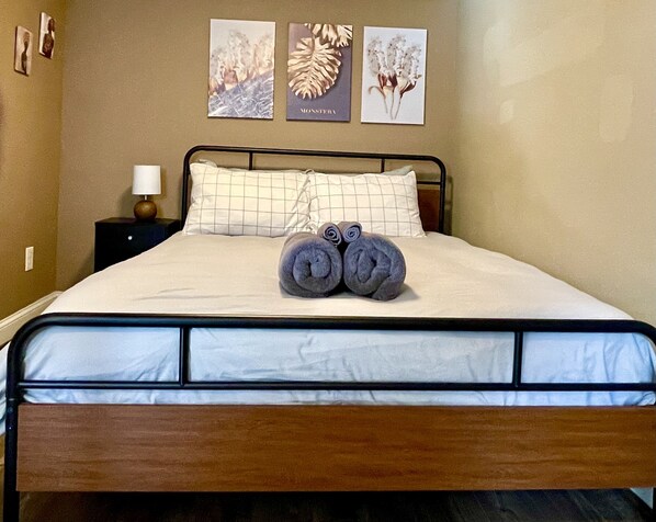 1 bedroom, iron/ironing board, free WiFi, bed sheets