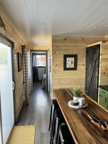 Sleeps 8 — Bunkhouse