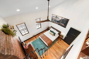 2 Schlafzimmer, Schreibtisch, Bügeleisen/Bügelbrett, kostenloses WLAN