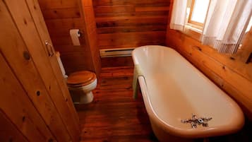 Baignoire, serviettes fournies