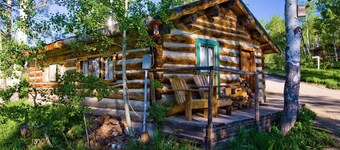 Porcupine Cabin - A Classy-Rustic Gem