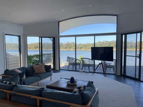 Absolute waterfront beach house