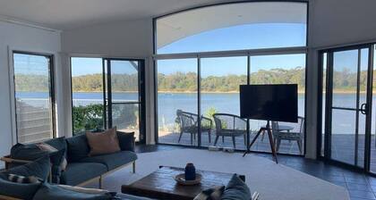 Absolute waterfront beach house