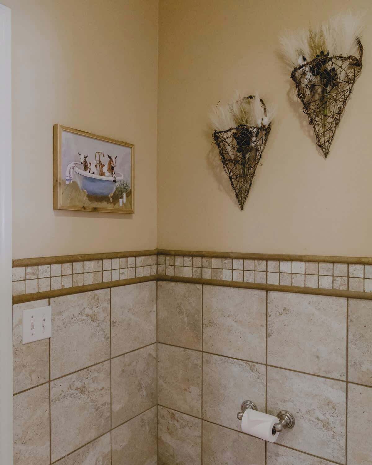 Bathtub, hair dryer, shampoo