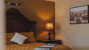 4 slaapkamers, een strijkplank/strijkijzer, gratis wifi, beddengoed