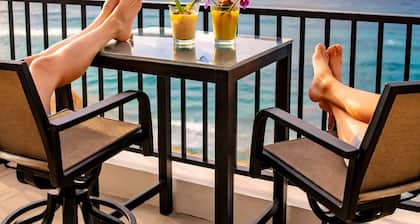 TOP FLOOR PENTHOUSE 12th fl- SEE WHALES from Lanai, nr Kaanapali