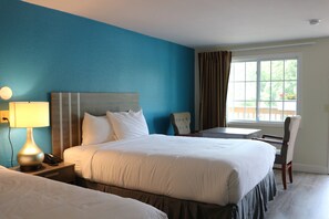 Standard Quadruple Room | Soundproofing, iron/ironing board, free WiFi - Sunbird Cape Cod Resort (West Yarmouth)