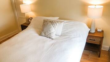 3 bedrooms, desk, free WiFi, bed sheets