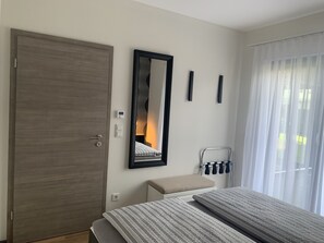 1 bedroom, iron/ironing board, free WiFi, bed sheets