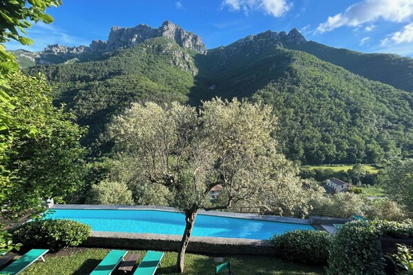 Alberca al aire libre 