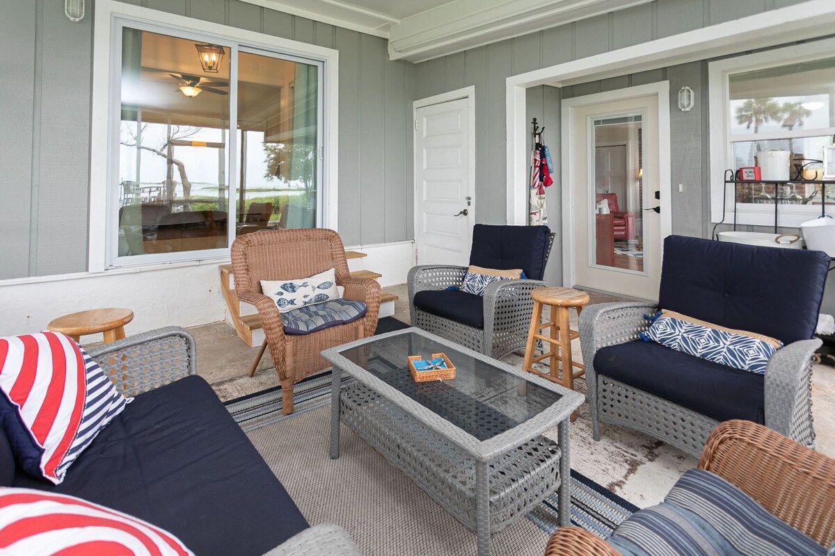 Photo 13 of Boathouse Cottage, Historic District Pvt Pier 1 blk to Trolley & Fort