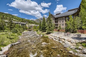 屋外ダイニングエリア