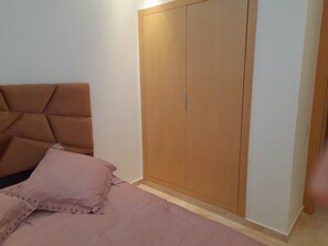 2 Schlafzimmer, Bettwäsche