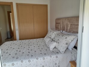 2 Schlafzimmer, Bettwäsche
