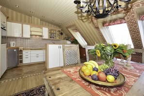 Interior - Ferienwohnung Meerblick - Penthouse, Dachterrasse, Meerblick, Strand (Binz)