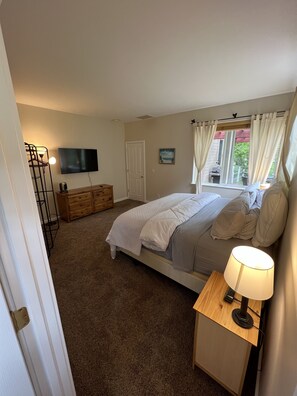 3 bedrooms, free WiFi, bed sheets