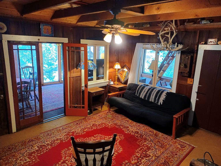 Peaceful 1920s Cozy Cabin Snuggled In 100 Ft Pines -Palomar Mt, Bailey Meadows - Palomar Mountain State Park, Palomar Mountain