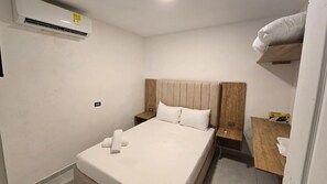 Estudio estándar | Decoración personalizada y muebles diferentes